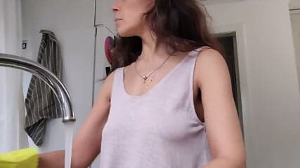 Horny MILF Interrupted Dishes: Fucked From Behind In Kitchen