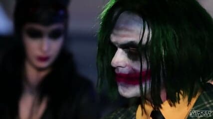 [PB]Batman V Superman XXX 4/5: Harley Quinn, Catwoman Fuck Joker 3P - Kleio Valentien, Aiden Ashley Parody Superheroine Costume Cosplay Latex Bodysuit Cumshot Facial Ripped Lingerie