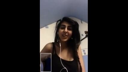 Indian Girlfriend Leaked Nude Video Call
