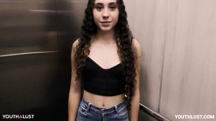 Lizy TIght